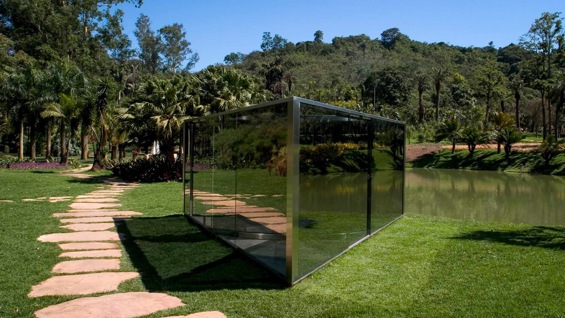 Bisected Triangle, Interior Curve, 2002, Dan Graham