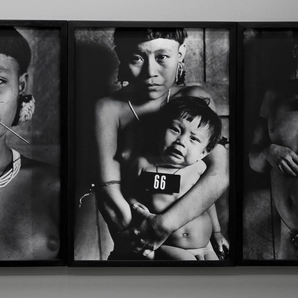 Claudia Andujar, série Marcados, 1981-83, [detalhe]. Foto: Eduardo Eckenfels.