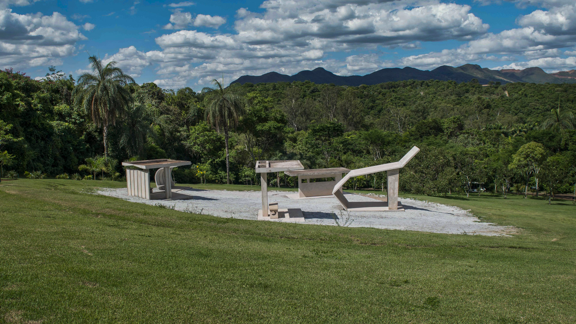 Dominique Gonzalez-Foerster, Desert Park, 2010, Inhotim