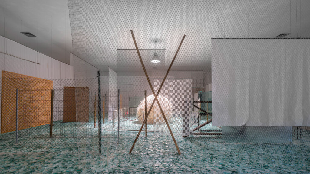 Obra Através, 1983-89, de Cildo Meireles. Galeria Cildo Meireles. Acervo de arte contemporânea Inhotim
