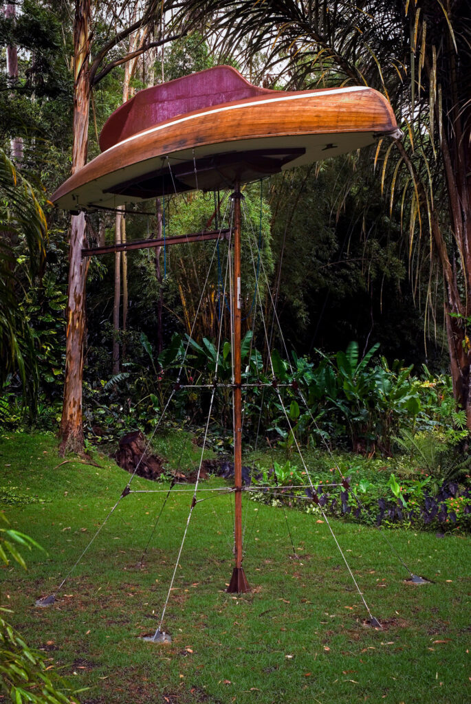 Simon Starling, The Mahogany Pavilion (Mobile Architecture nº1), 2004. Acervo de arte contemporânea Inhotim
