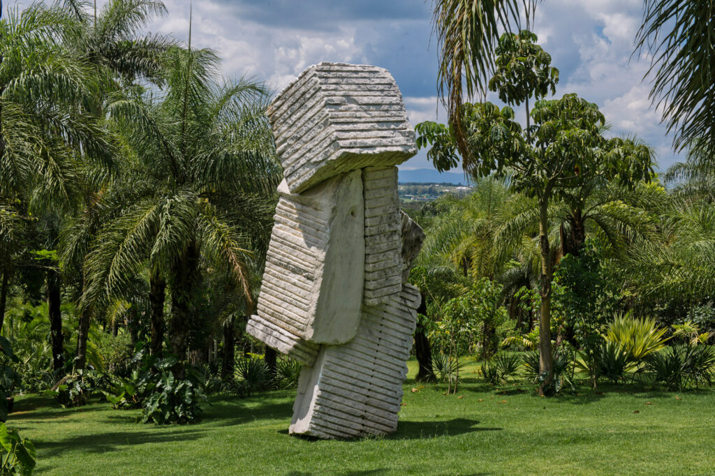 Equilíbrio Amarrado, Elisa Bracher, Inhotim