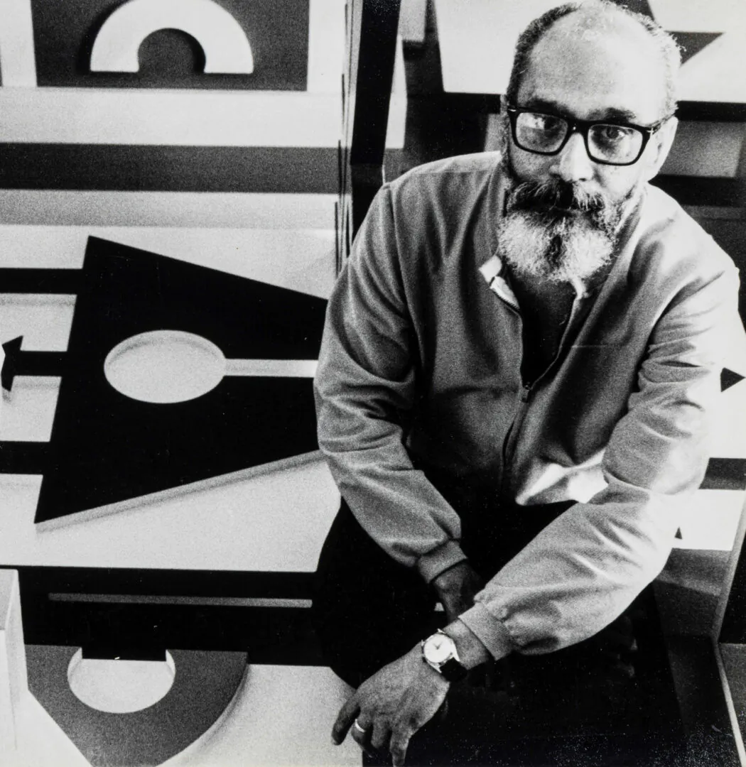 Exposição com obras de Rubem Valentim e outros artistas chega à Galeria Lago no dia 23 de setembro.