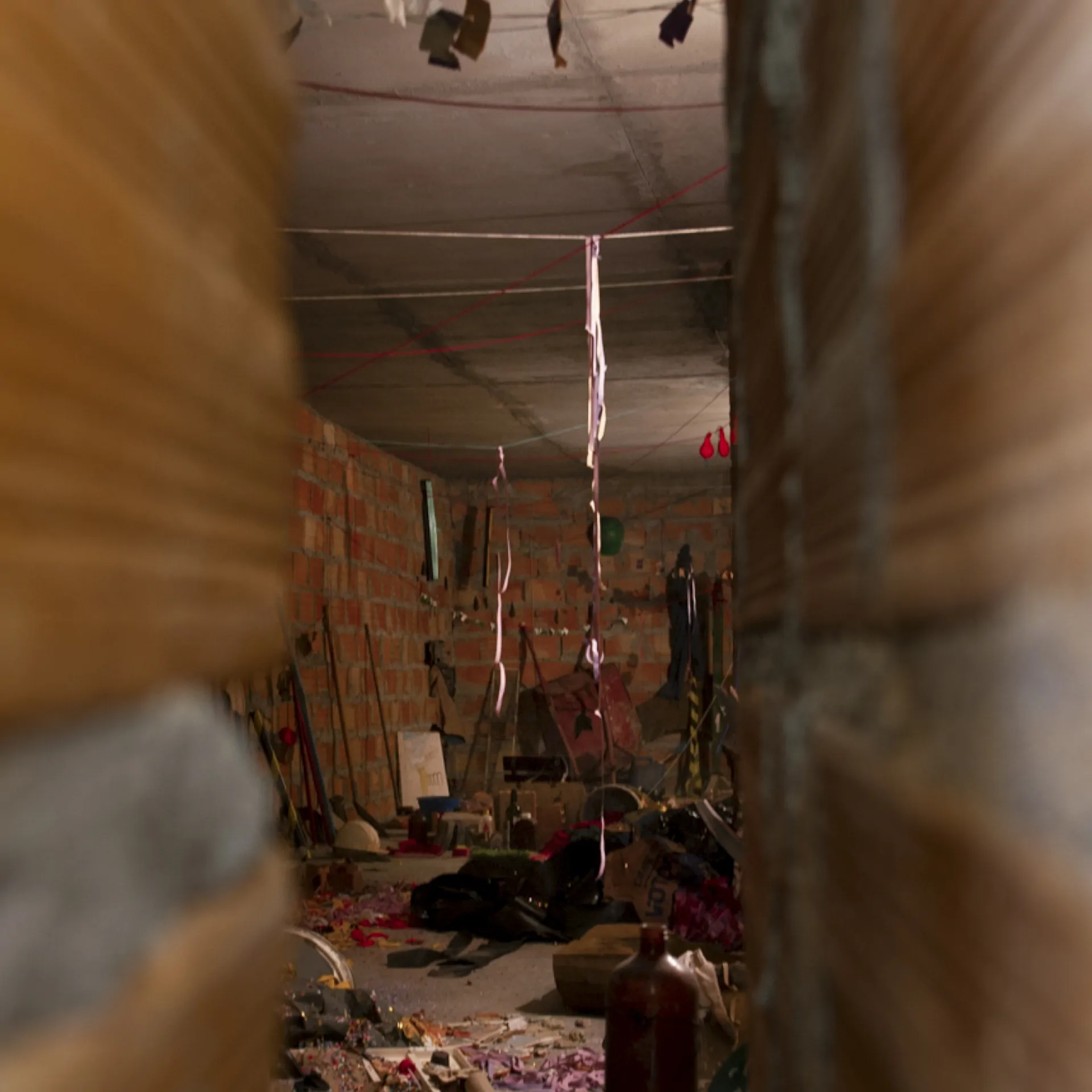 Fissura (da série Mapas), 2011, on detail.