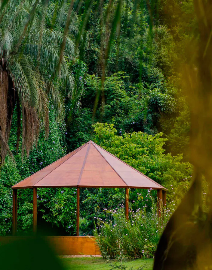 Galeria Valeska Soares. Uma das artistas do acervo permanente do Inhotim