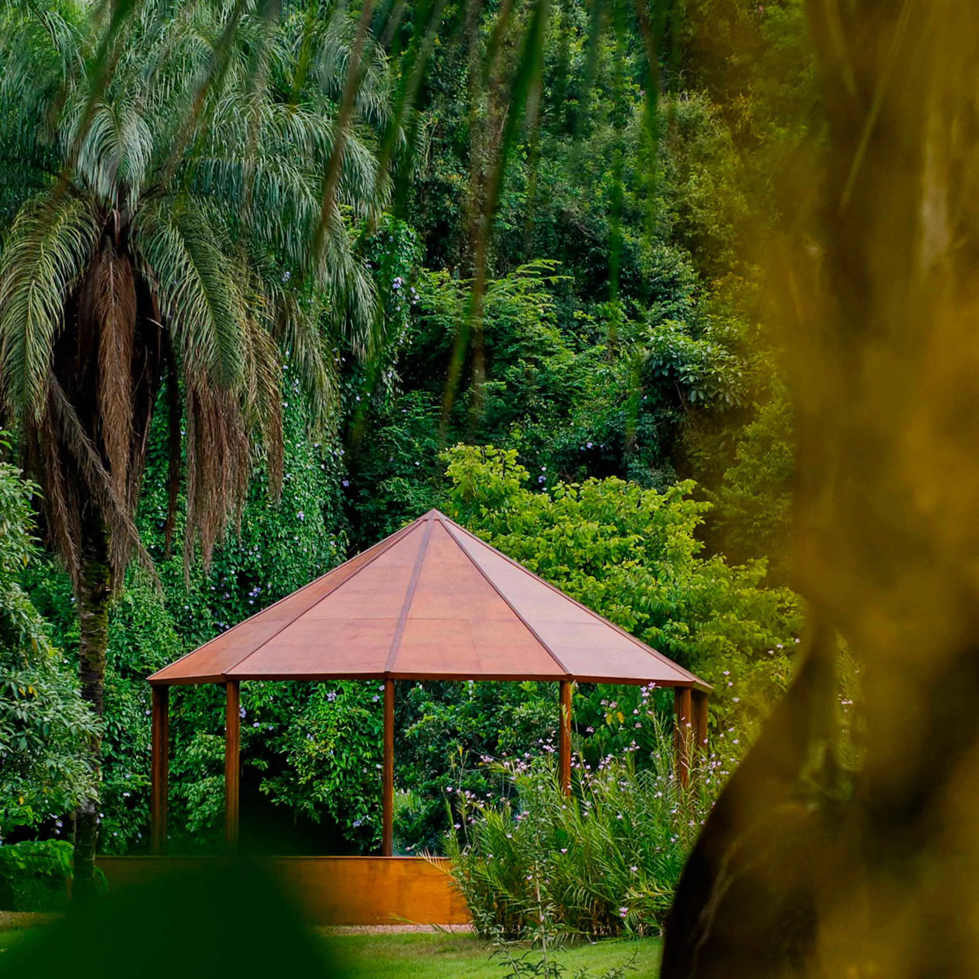 Galeria Valeska Soares. Uma das artistas do acervo permanente do Inhotim