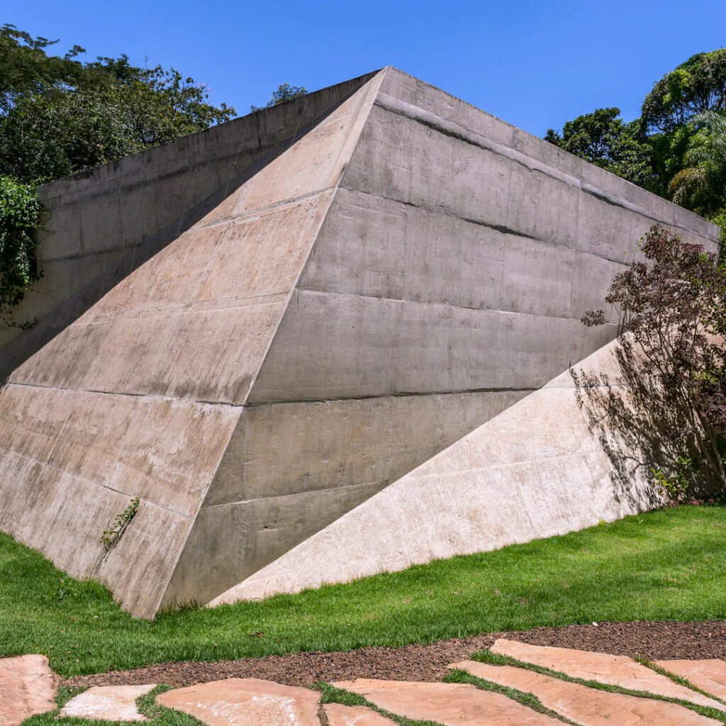Galeria Lygia Pape, Rizoma Arquitetura, 2012. Foto: Eduardo Eckenfels.