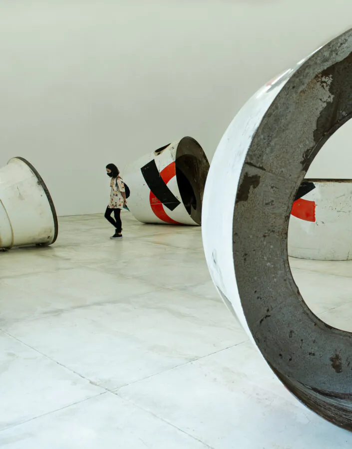 Alexandre da Cunha, "Mix (Boom)", 2017, in detail, Visão Geral Exhibition, at Galeria Mata. Photography: Brendon Campos