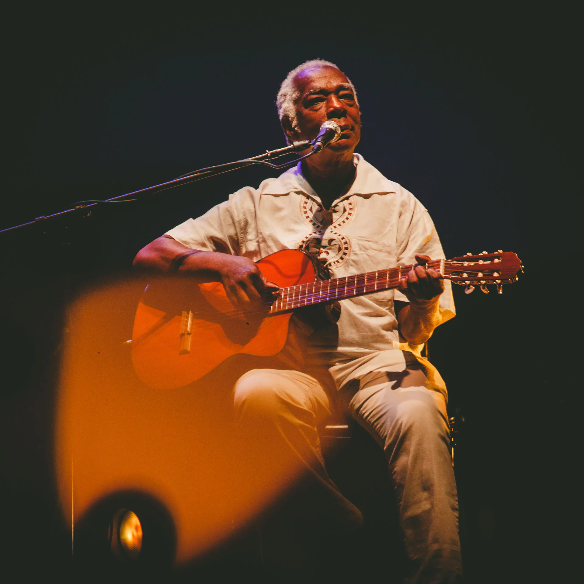 Mateus Aleluia se apresenta no Inhotim no próximo dia 11/09. Foto de Paola Alfamor