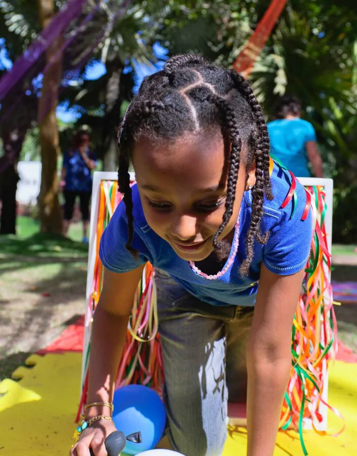 Estação Educativa. Diferentes atividades para crianças nos dias 12, 15 e 16 de outubro no Inhotim. Foto: William Gomes. 