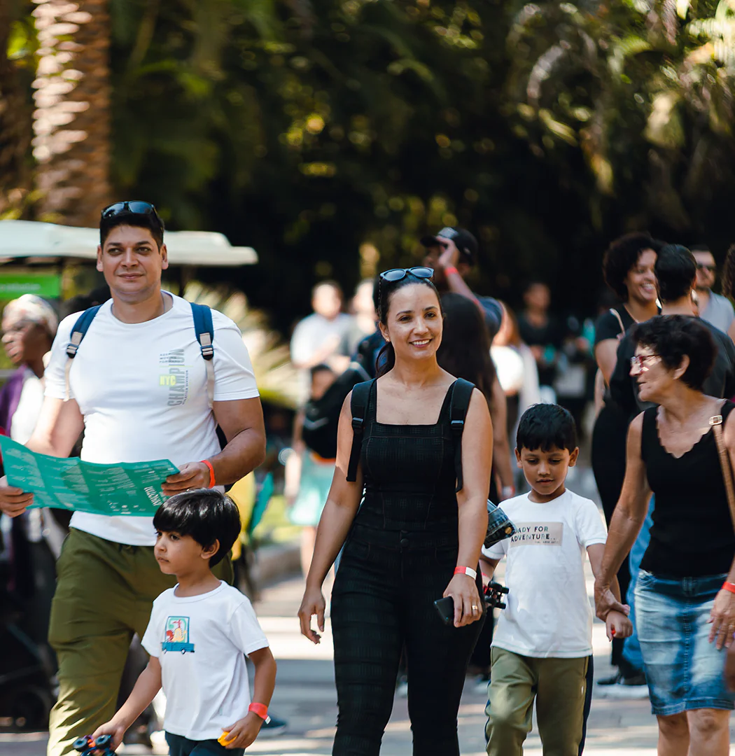 NovembroInhotim HOME CAROLINAEVANGELISTAa