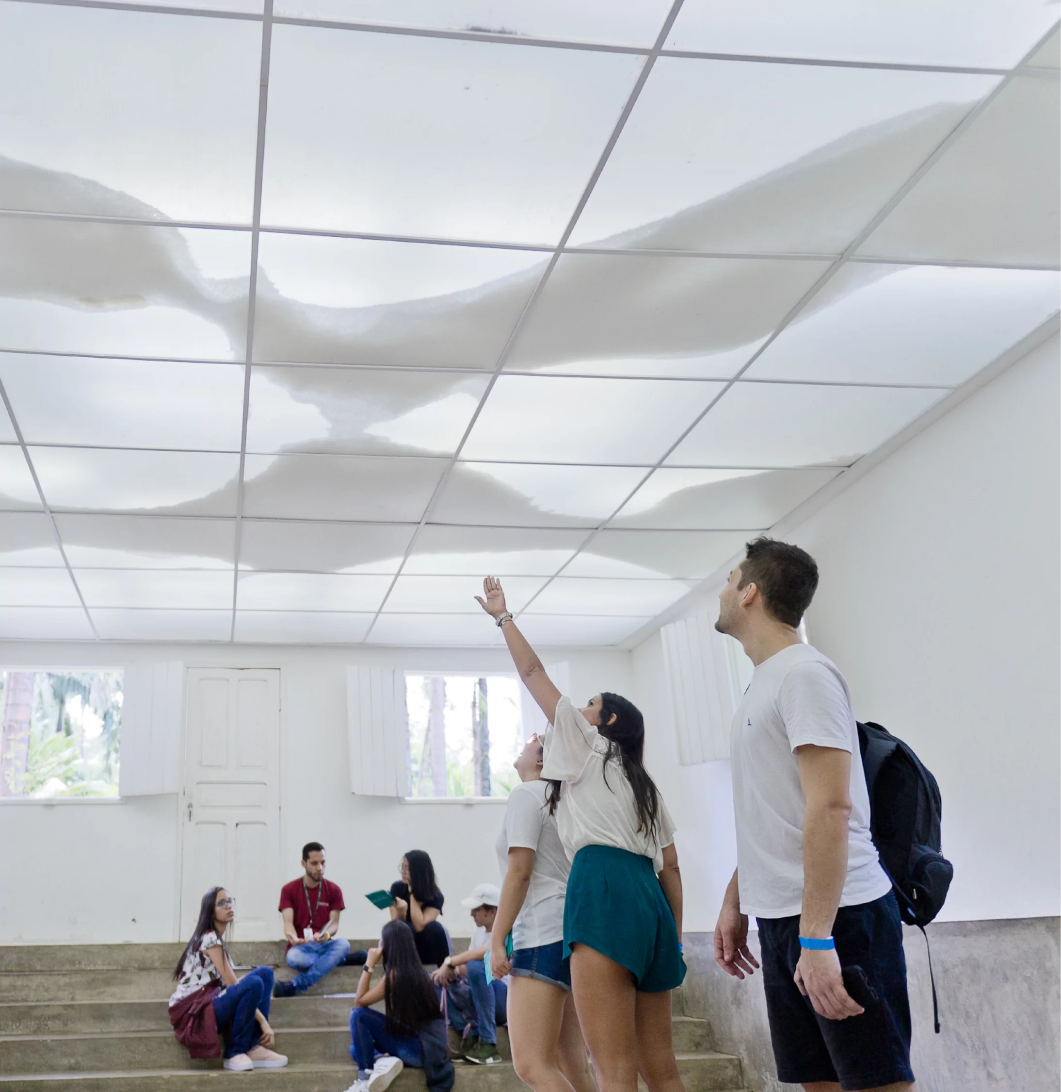 Join us for Inhotim's themed visits. They are free for visitors and open to all ages. Photo: Acervo Inhotim