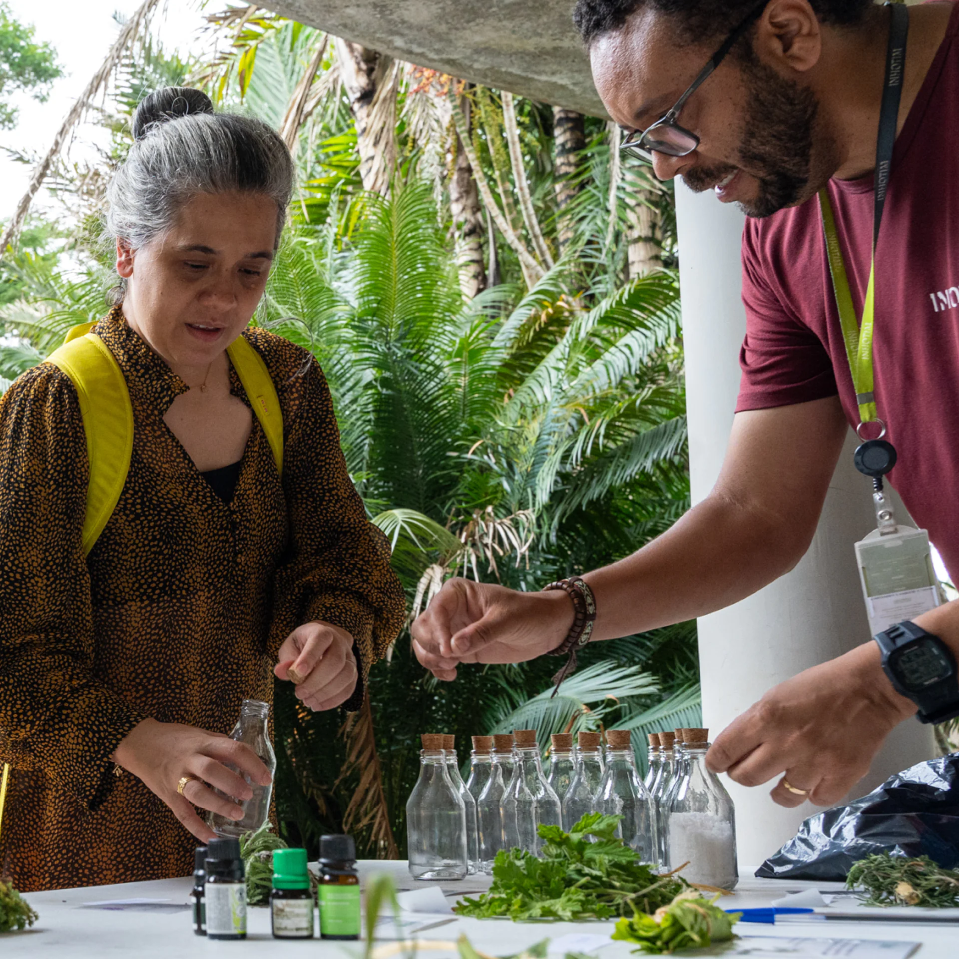 The Traveling Studio invites you to experience art and nature through activities in different parts of Inhotim. Photo: Ana Clara Martins