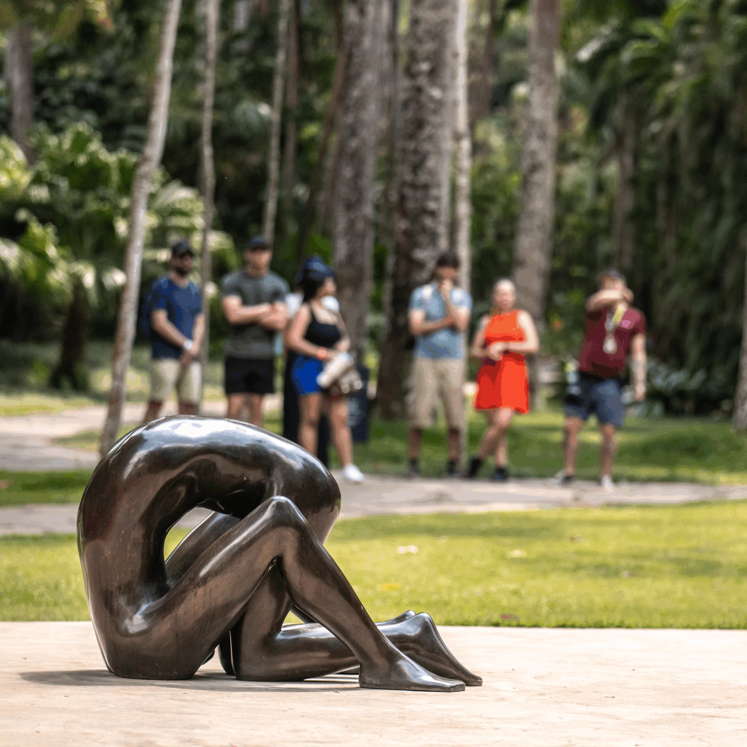 In October, Inhotim presents the first major solo exhibition of Edgar Calel in Brazil and much more. Get your tickets now! Photo: Daniela Paoliello