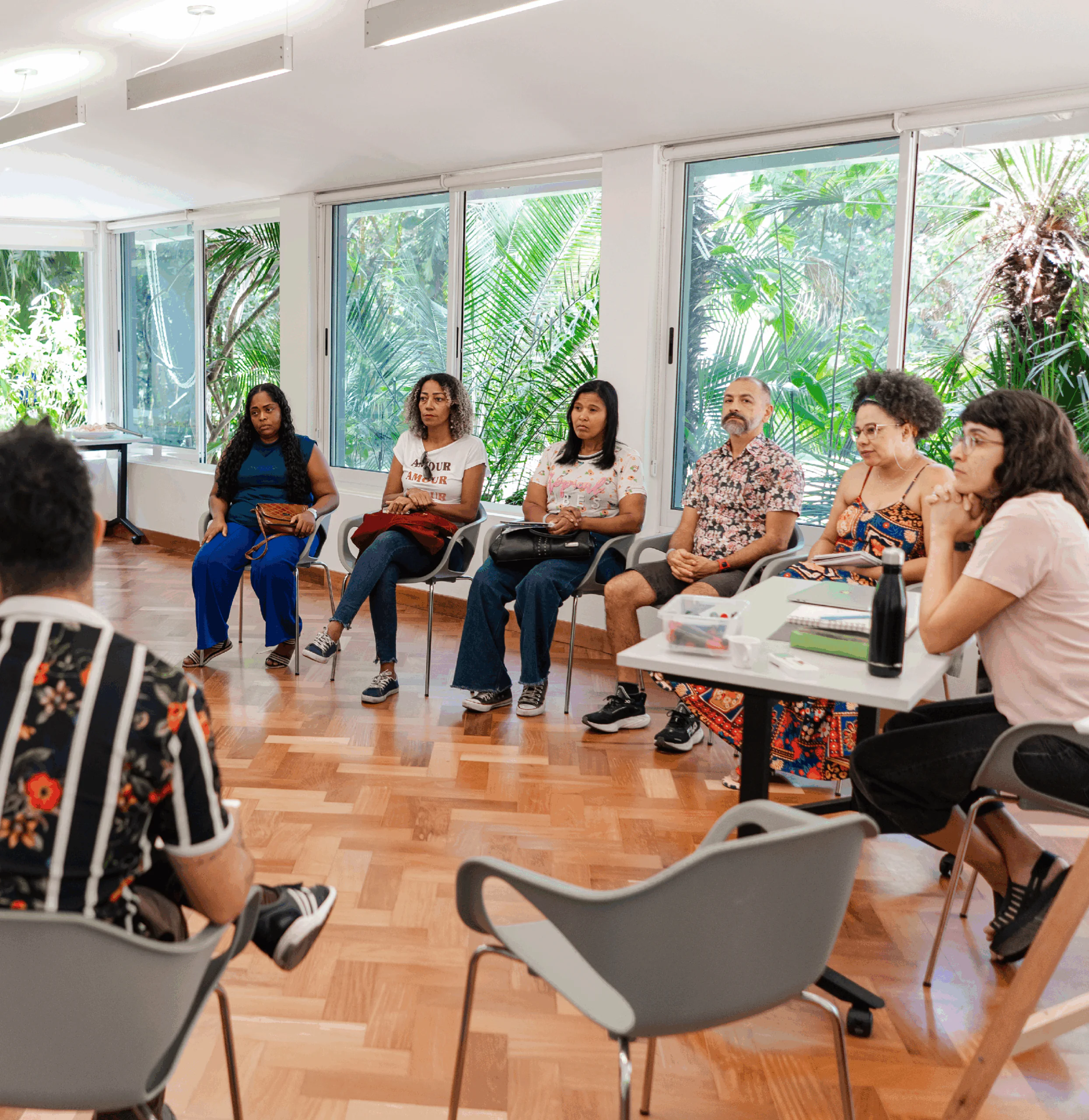 Book compiles the projects and research of ten educators who participated in the Decentralizing Access project. Photo: Brendon Campos