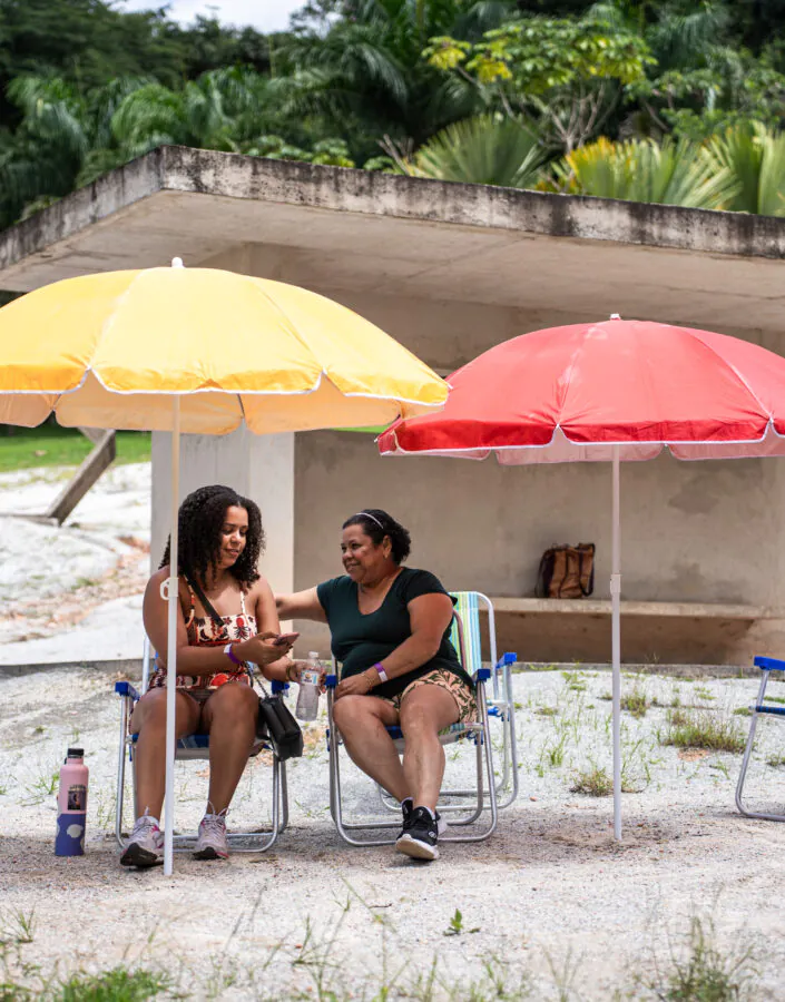 Participe das Conversas sobre o Acervo do Inhotim, atividades gratuitas para visitantes de todas as idades. Foto: Brendon Campos
