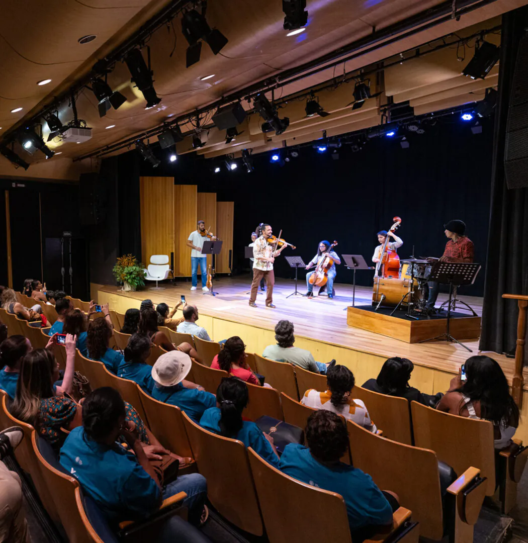 A Mostra de Aprendizado reúne estudantes da Escola de Música Inhotim em apresentações abertas ao público. Foto: acervo.