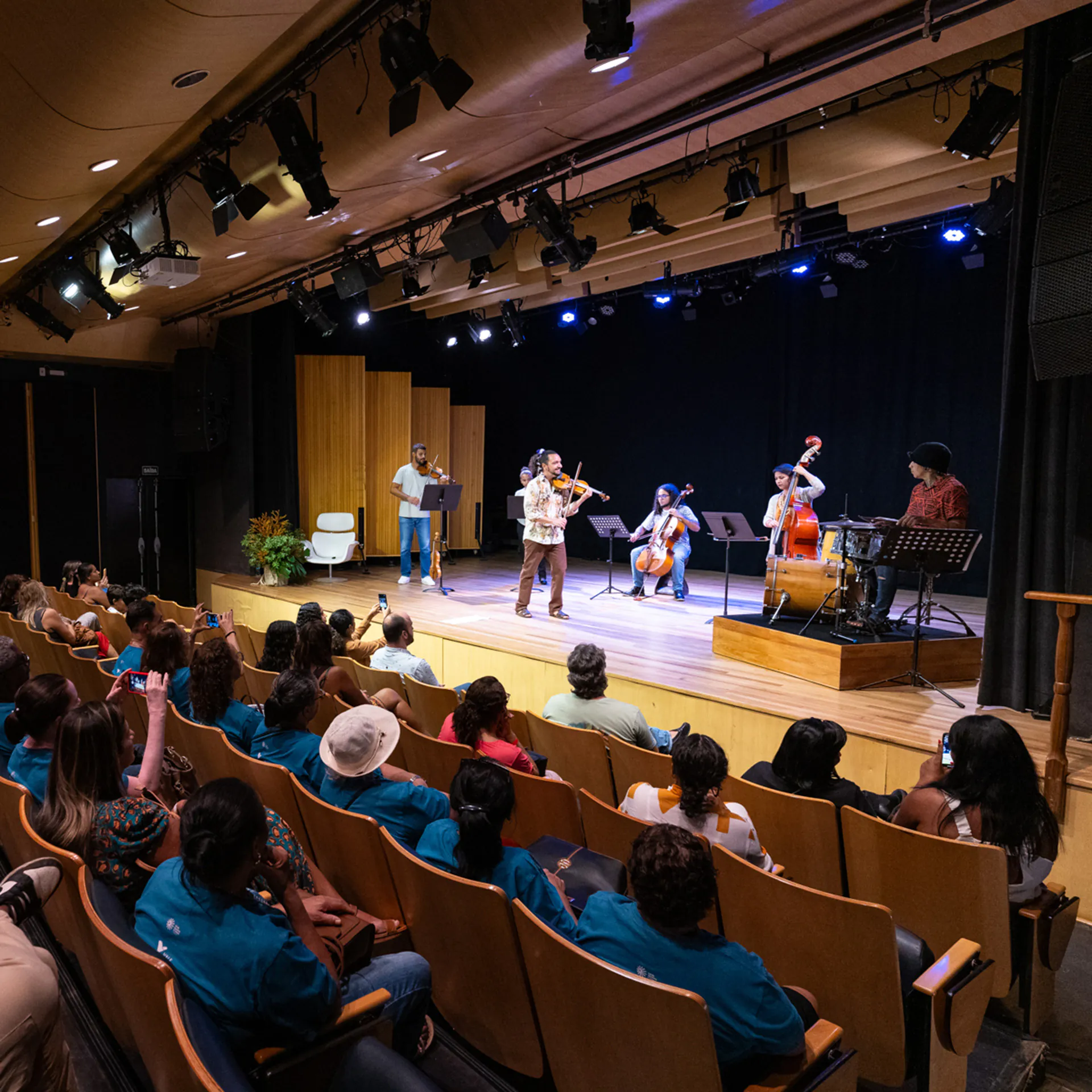 A Mostra de Aprendizado reúne estudantes da Escola de Música Inhotim em apresentações abertas ao público. Foto: acervo.